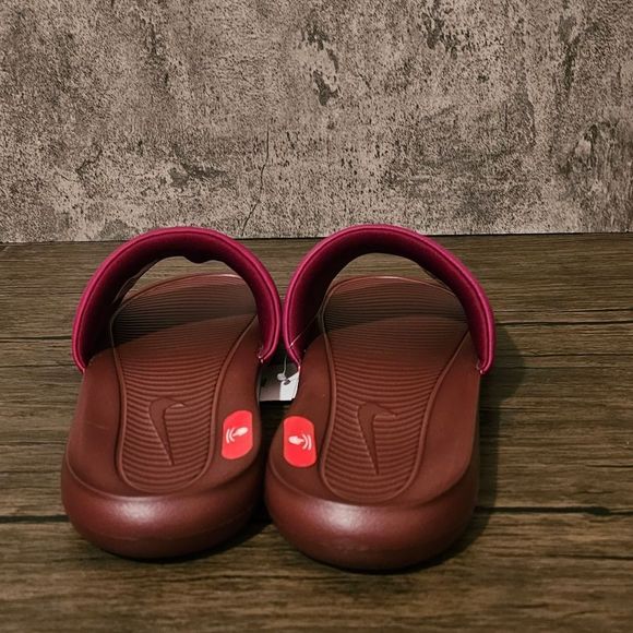 Nike SB slides  - Picture 4 of 4